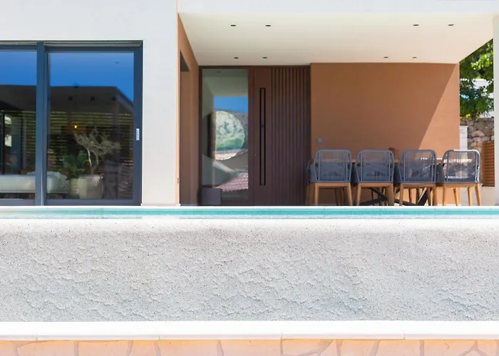 Viverum With Heated Salt Water Pool Villa *