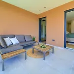 Viverum With Heated Salt Water Pool *