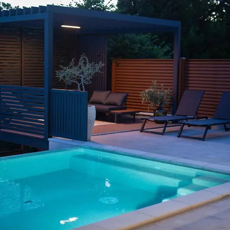 Viverum With Heated Salt Water Pool *