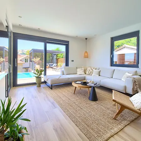 Viverum With Heated Salt Water Pool Vila *