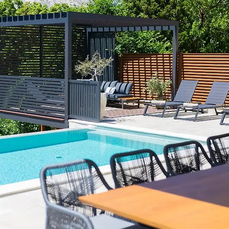 Viverum With Heated Salt Water Pool Villa *