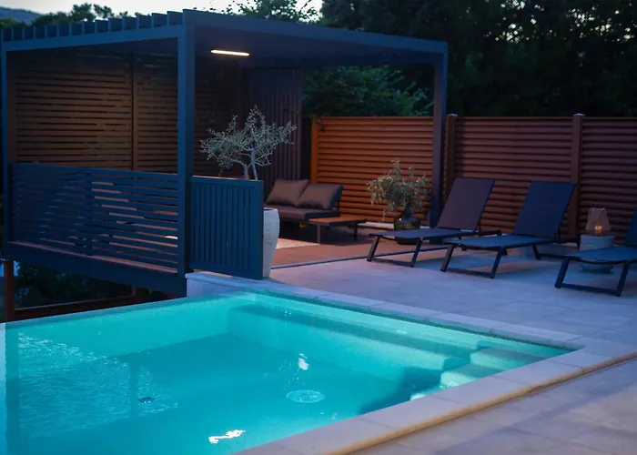 Viverum With Heated Salt Water Pool *