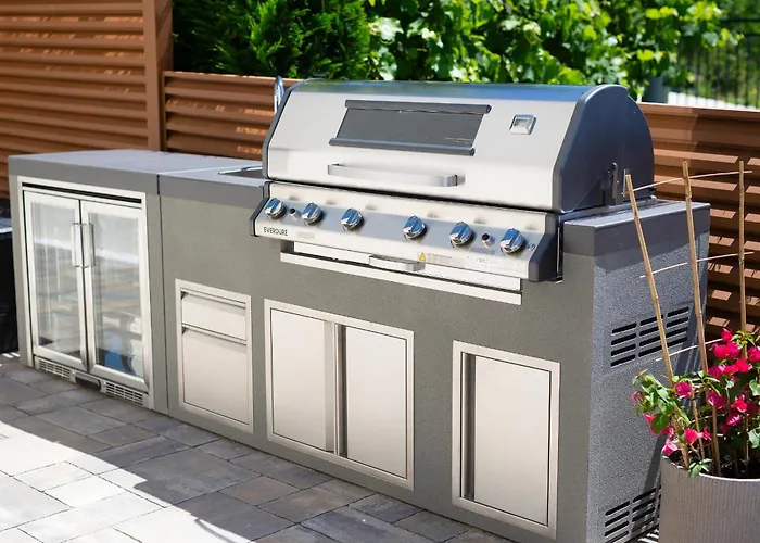 Villa Viverum With Heated Salt Water Pool