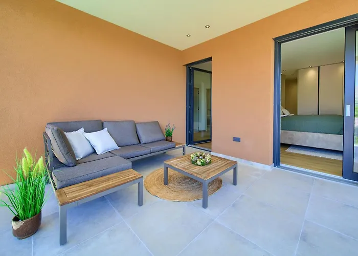 Viverum With Heated Salt Water Pool *