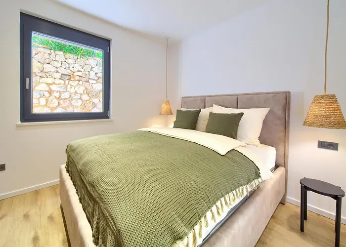 Viverum With Heated Salt Water Pool * Baška