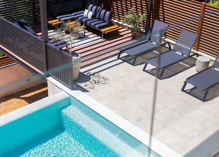 Villa Viverum With Heated Salt Water Pool *