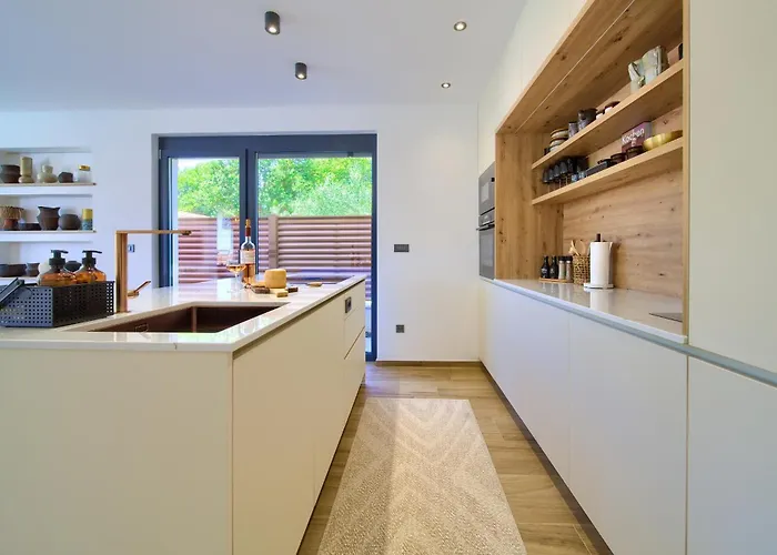 Viverum With Heated Salt Water Pool Willa