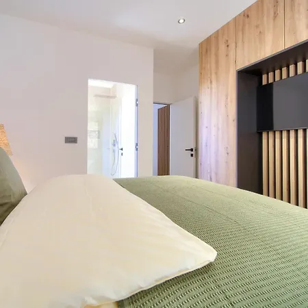 Viverum With Heated Salt Water Pool Villa *