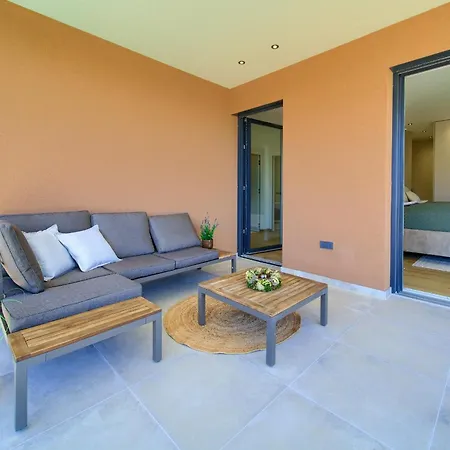 Viverum With Heated Salt Water Pool *